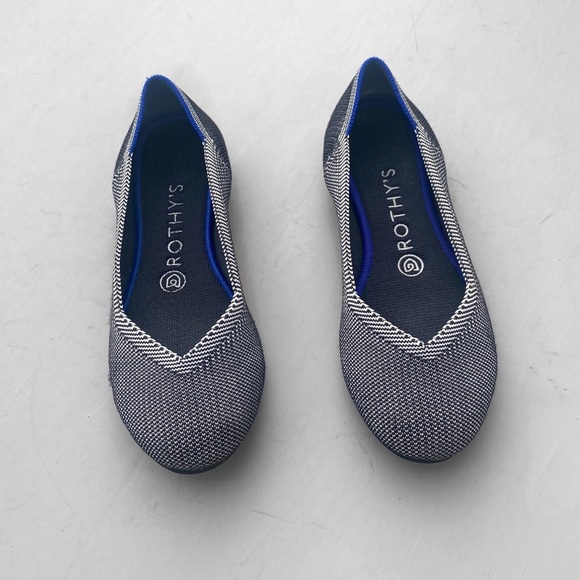 COPY - Rothys round toe flats size 7W - Picture 3 of 5